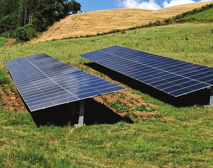 Usina fotovoltaica de 59,64 kWp instalada em área rural